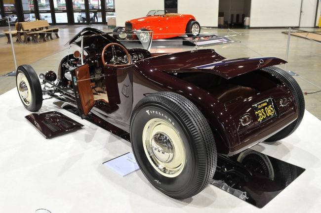 Ежегодная выставка ретромобилей «Grand National Roadster Show 2013»