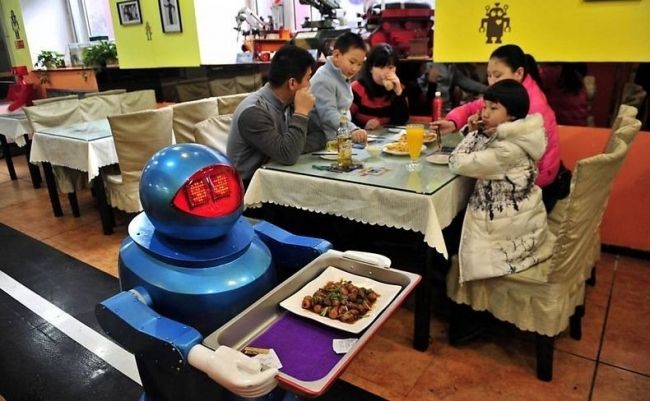 & laquo; Robot Restaurant & raquo; в Харбіні