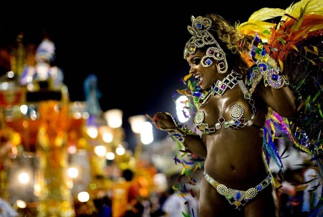 Carnival in Rio de Janeiro: the finish line