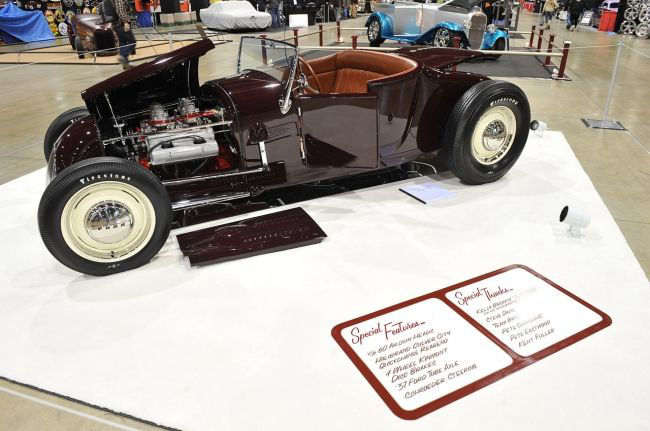 Ежегодная выставка ретромобилей «Grand National Roadster Show 2013»
