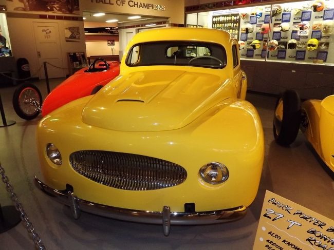 Annual Exhibition of Retro Cars