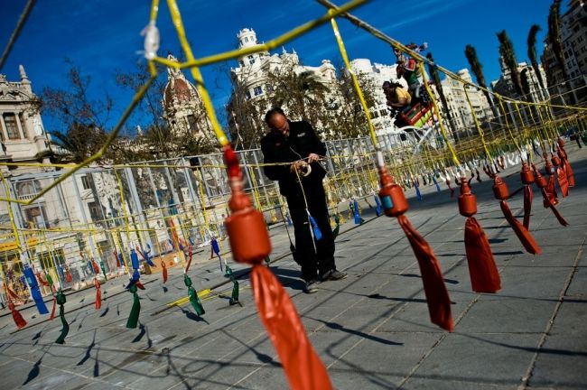 Фестиваль «Лас Фальяс» (Las Fallas) в испанской Валенсии