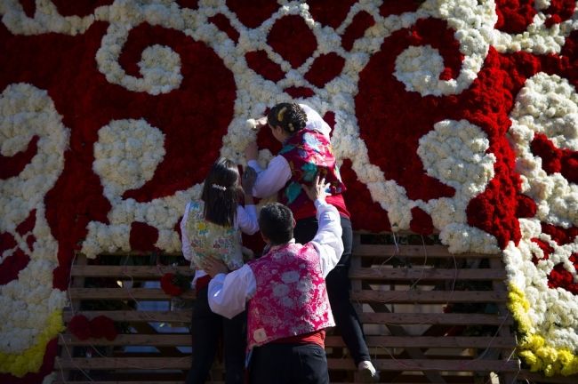 Фестиваль «Лас Фальяс» (Las Fallas) в испанской Валенсии