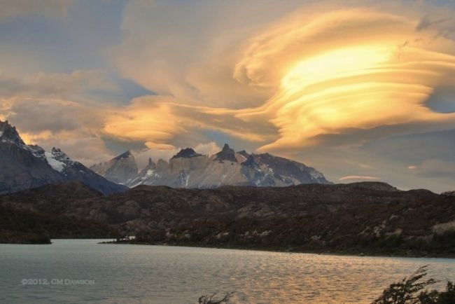 Lenticular clouds (lenticular) from around the world