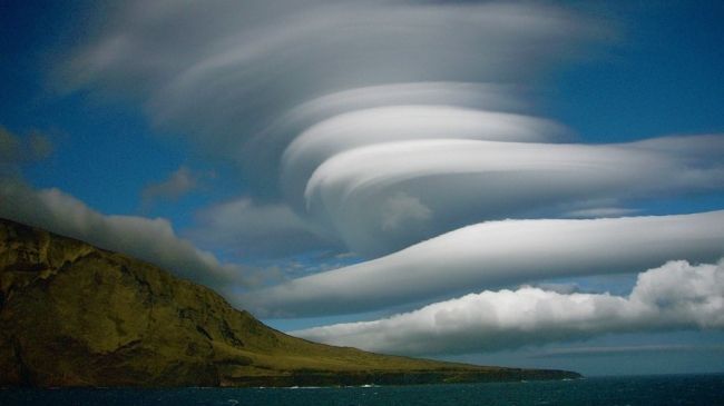 Lenticular clouds (lenticular) from around the world