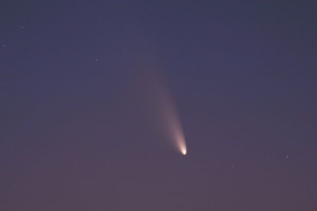 Comet Panstars appeared in the sky above the Earth