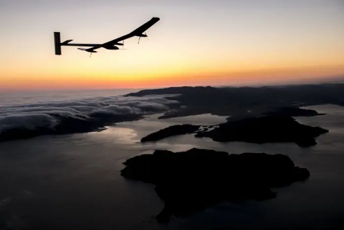 Самолет «Solar Impulse» готовится к кругосветному полету (онлайн трансляция)