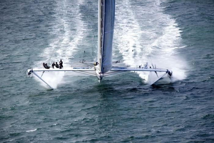 The fastest sailboat in the world - & laquo; Hydroptere & raquo;