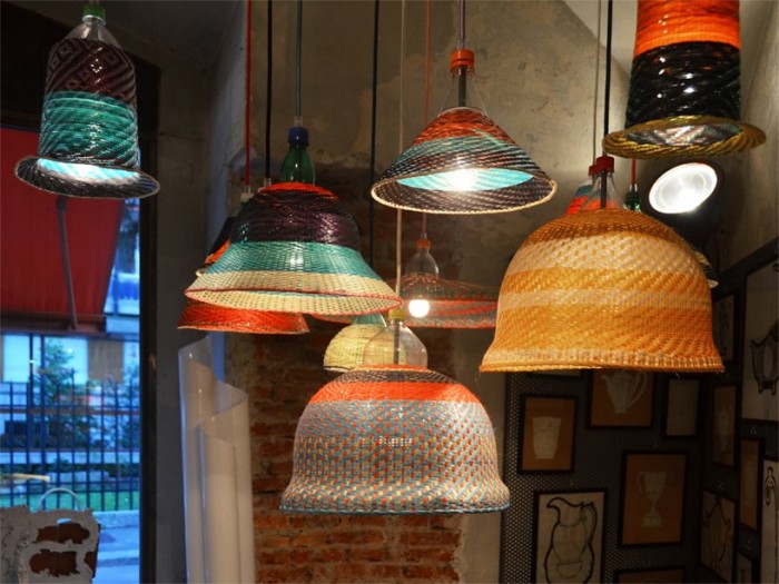 Unique plafones and chandeliers from plastic bottles