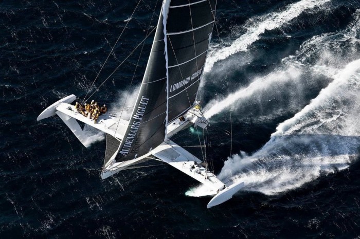 The fastest sailboat in the world - & laquo; Hydroptere & raquo;