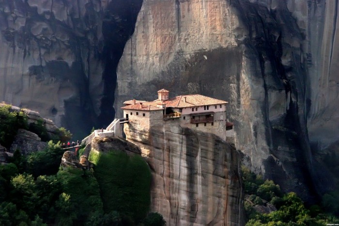 П'ять найбільш недоступних монастирів світу