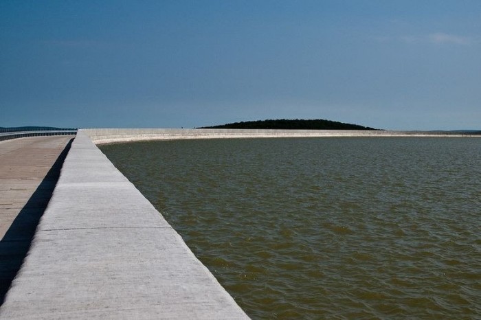 Унікальна ГЕС далеко від води