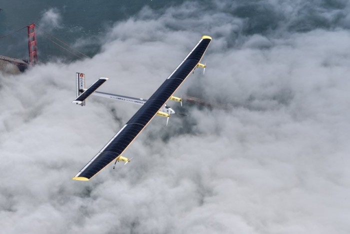 The Solar Impulse is preparing for a round-the-world flight (online broadcast)