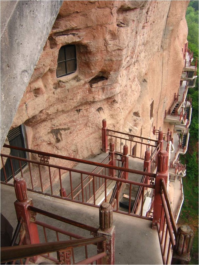 Mayzhishan & Temple of Two Hundred Caves