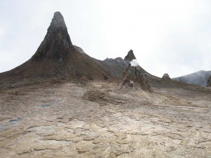 Oli Doinho Lengai & the coldest active volcano in the world