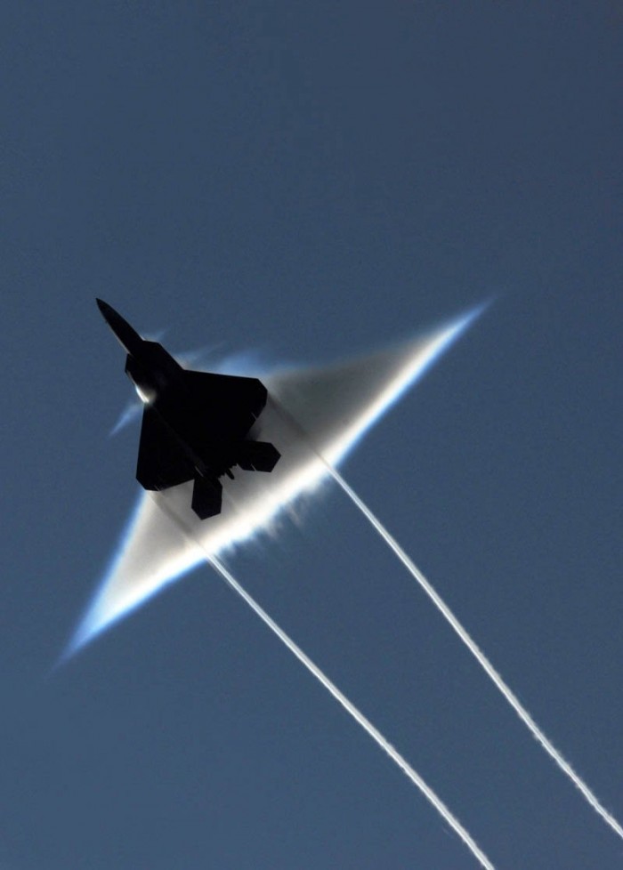 Фото самолетов, преодолевающих скорость звука