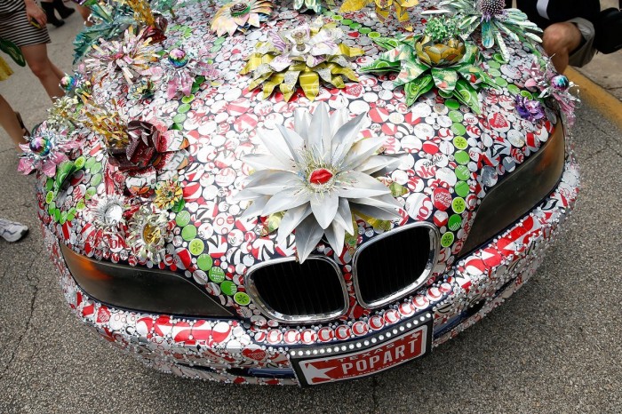 Виставка автомобілів & laquo; Art Car Parade & raquo; в Х'юстоні