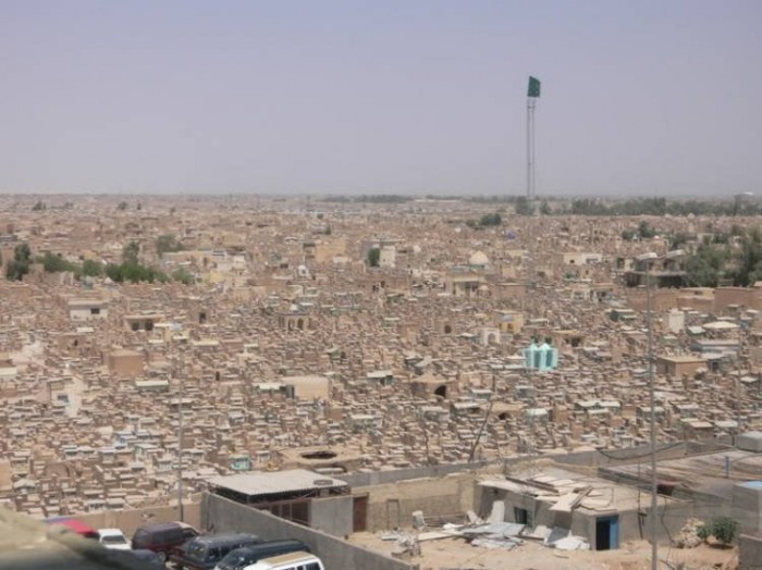 The world's largest cemetery Wadi Al-Salam (Wadi Al-Salaam)