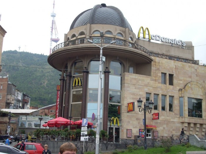 Найнезвичайніші ресторани McDonald & rsquo; s в світі