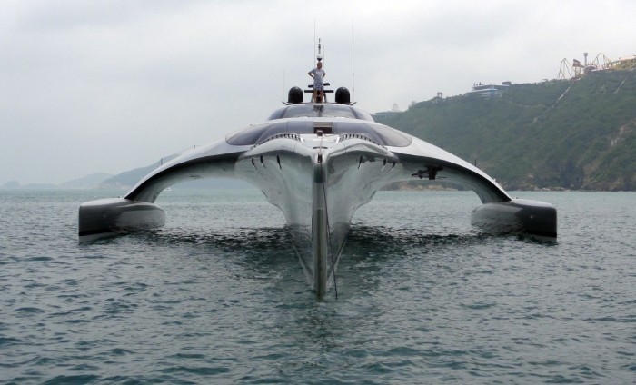 Superyacht & Adastra & raquo; running iPhone or iPad