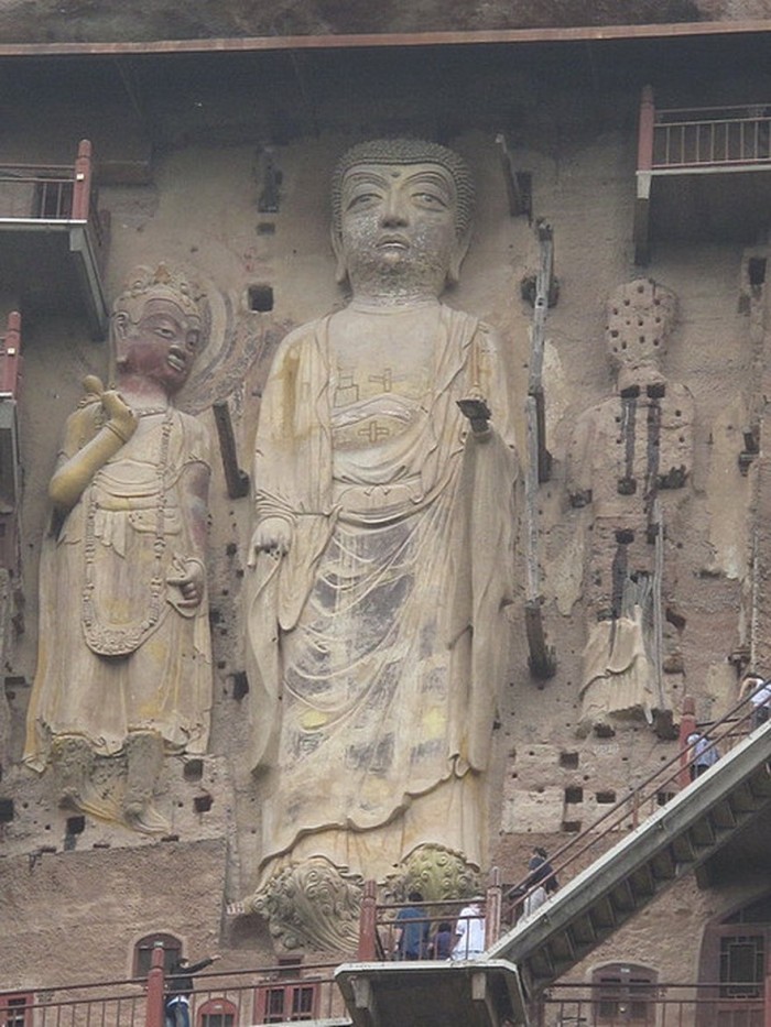 Mayzhishan & ndash; temple of two hundred caves