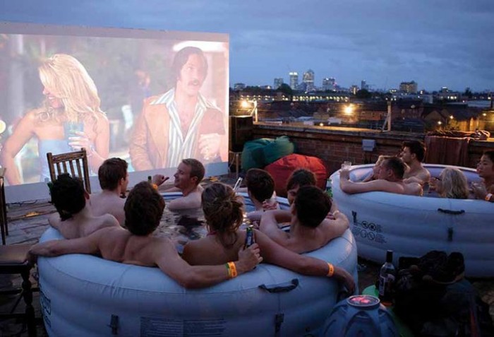 The new trend in movie screenings & Hot Tub Cinema