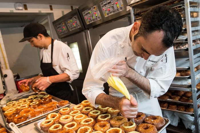 Новое в фаст-фуде: cronut – круассан и пончик в одном