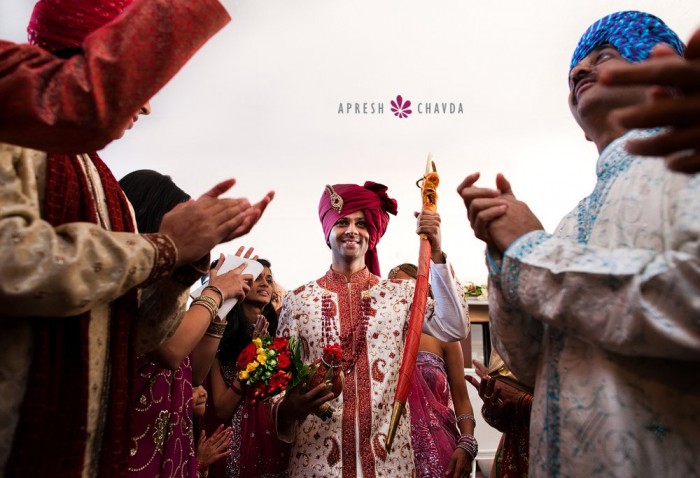 Features of the Indian wedding in the works of Apres Chavda