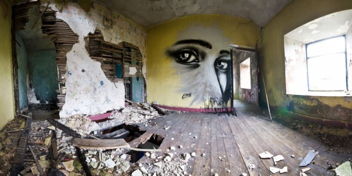 Brilliant eyes in the street art Eoin