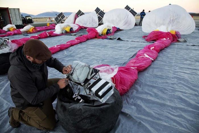 Google will create a worldwide network of Internet access via balloons