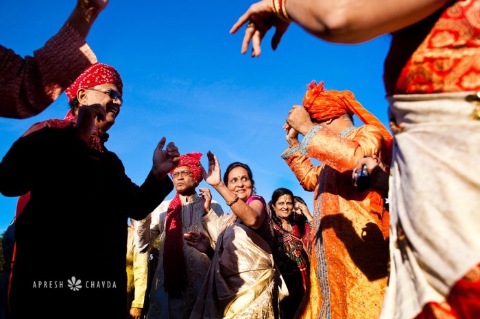 Features of the Indian wedding in the works of Apres Chavda