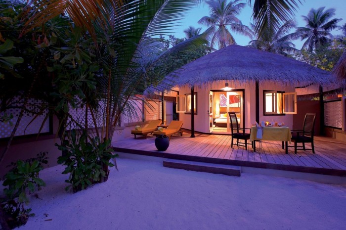 Paradise place & Angsana Velavaru & in Maldives