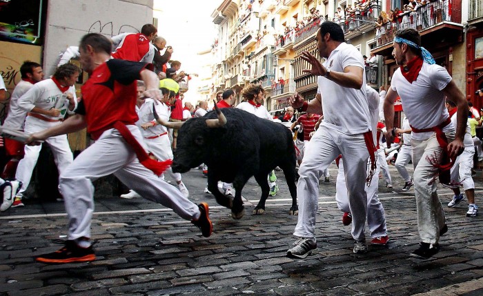 Фестиваль Сан-Фермин 2013 и бегство от быков