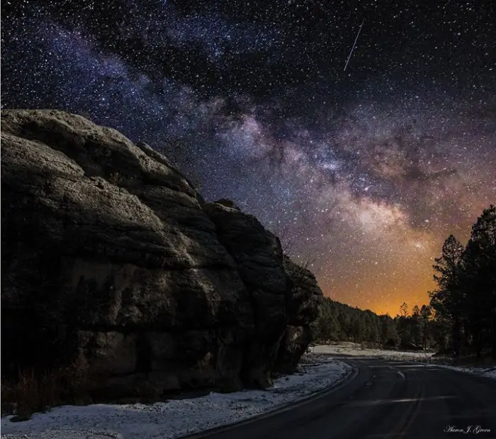 Темные места Аарона Джей Гроэна (Aaron J. Groen)