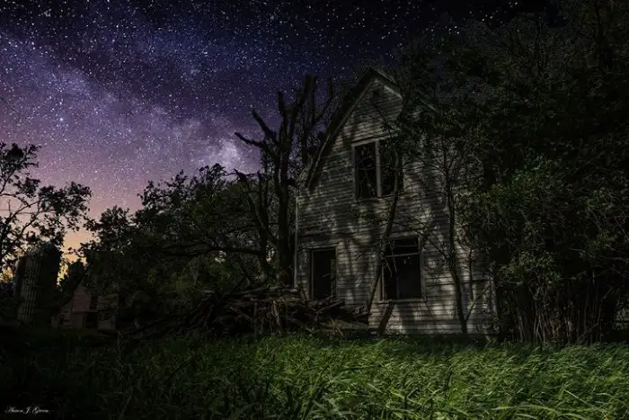 Темные места Аарона Джей Гроэна (Aaron J. Groen)