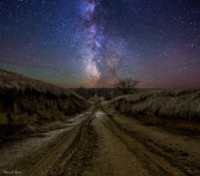 Темні місця Аарона Джей Гроена (Aaron J. Groen)