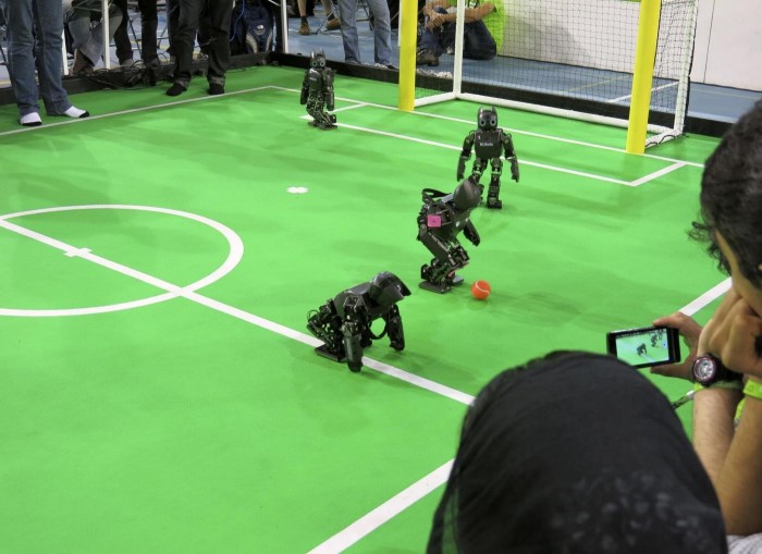 Выставка роботов «RoboCup 2013» в Нидерландах