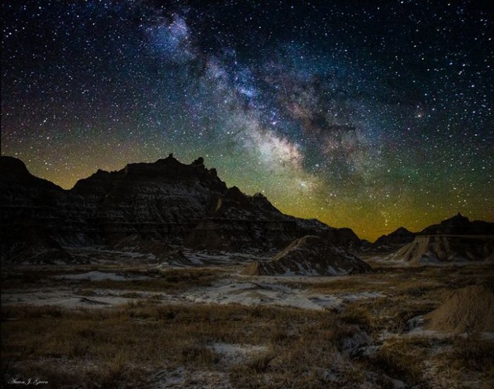 Темные места Аарона Джей Гроэна (Aaron J. Groen)