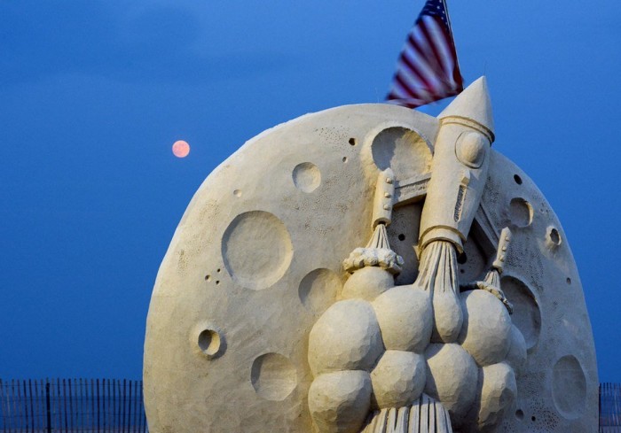 Festival of sculptures from sand in the Hampton