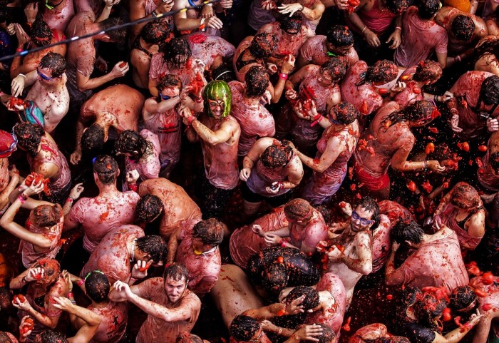 Фестиваль «La Tomatina 2013»: сделай все красным