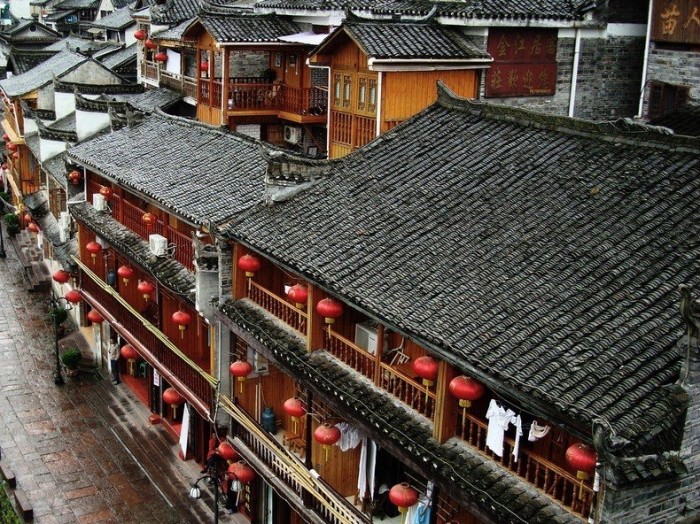 Fenghuang & ndash; city of frozen time