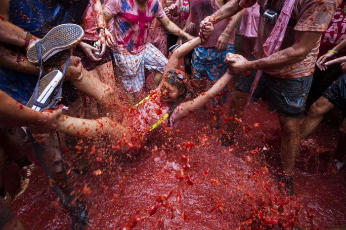Фестиваль «La Tomatina 2013»: сделай все красным