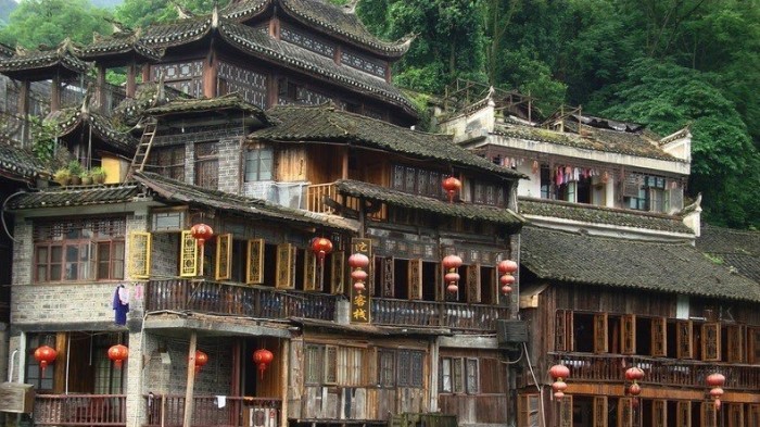 Fenghuang & ndash; city of frozen time