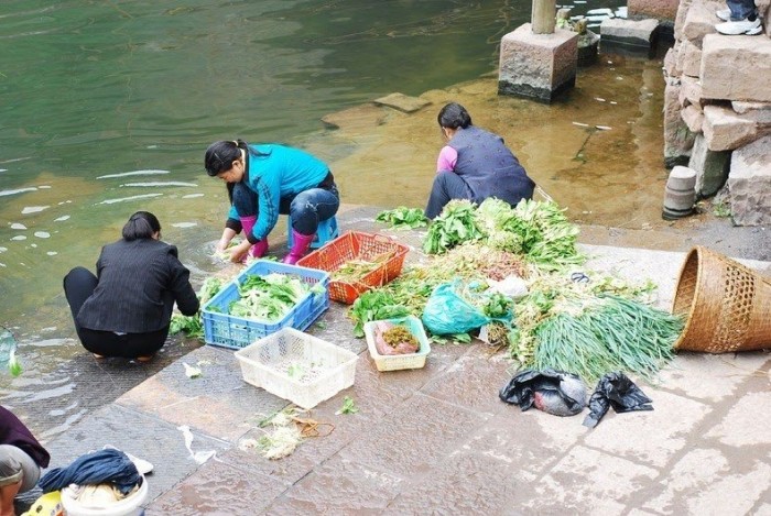 Fenghuang & ndash; city of frozen time