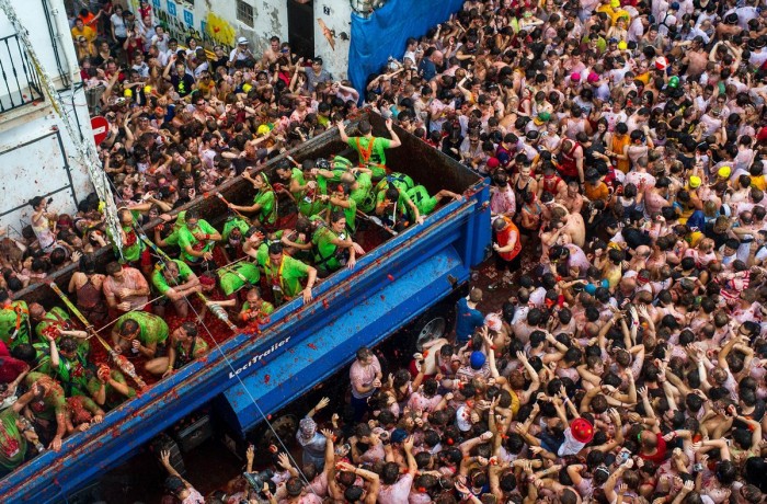 Фестиваль «La Tomatina 2013»: сделай все красным