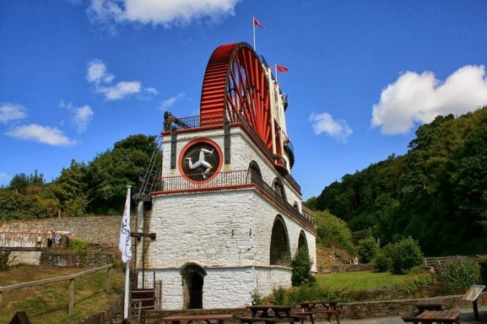 The world's largest water-lifting wheel