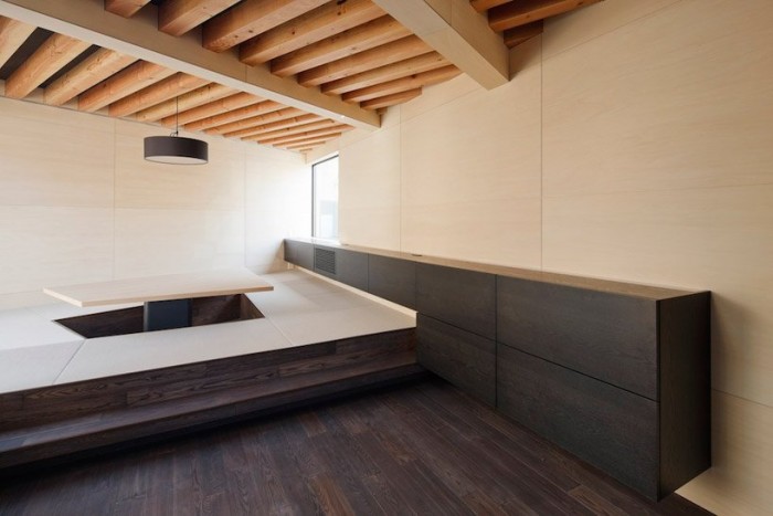 Narrow vertical house in Japan