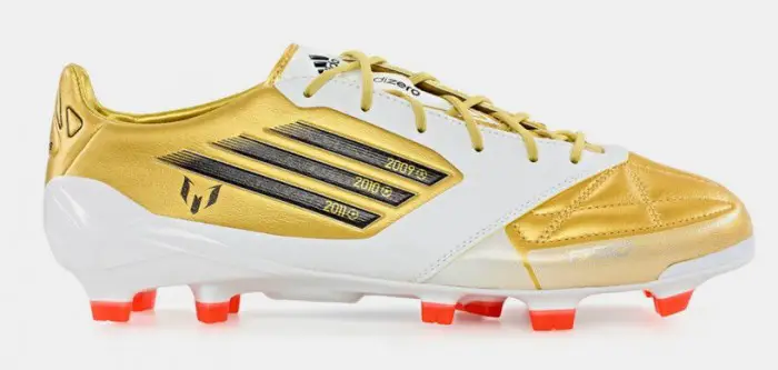 История Adidas: классические футбольные бутсы