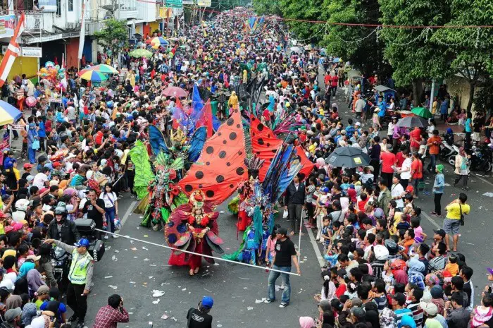 Карнавал моды «Jember Fashion Carnaval» в Индонезии