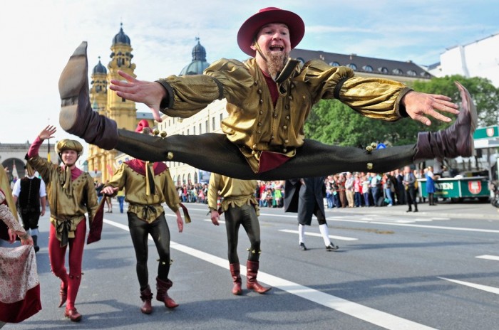 У Німеччині відкрився черговий пивний фестиваль & laquo; Oktoberfest & raquo;